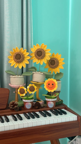 Eternal Sunshine: Happy Sunflower Garden - Happy Vanilla Crochet