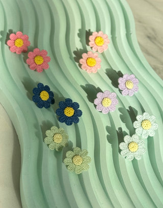 Earring Studs Micro Crochet - Happy Vanilla Crochet