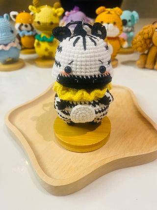 Cuddle Crew Friends - Happy Vanilla Crochet