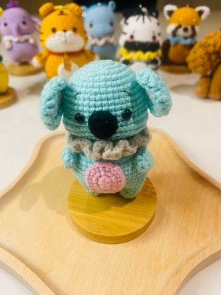 Cuddle Crew Friends - Happy Vanilla Crochet