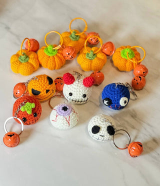 Halloween Monster and Pumkins - Happy Vanilla Crochet
