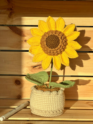 Eternal Sunshine: Happy Sunflower Garden - Happy Vanilla Crochet