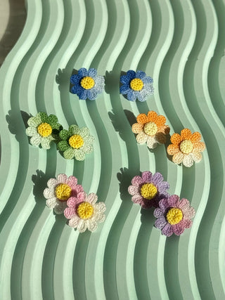 Earring Studs Micro Crochet - Happy Vanilla Crochet