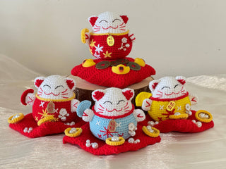 Fortune Feline Family: Adorable Lucky Cat Crochet Collection - Happy Vanilla Crochet