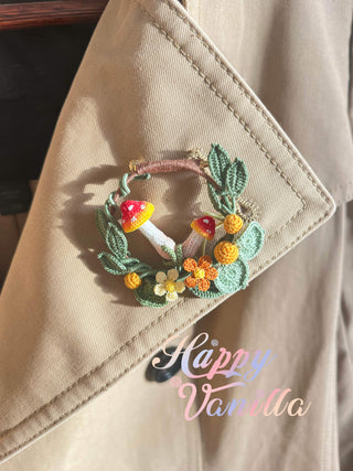 Brooches Micro-Crochet that Blossom on Your Heart —Bloom Where You're Planted - Happy Vanilla Crochet