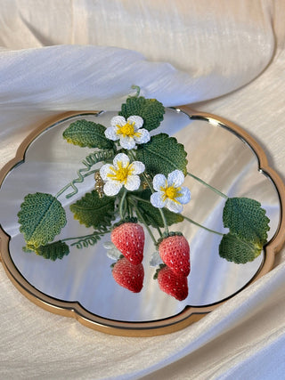 Brooches Micro-Crochet that Blossom on Your Heart —Bloom Where You're Planted - Happy Vanilla Crochet