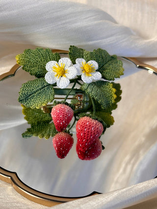 Brooches Micro-Crochet that Blossom on Your Heart —Bloom Where You're Planted - Happy Vanilla Crochet