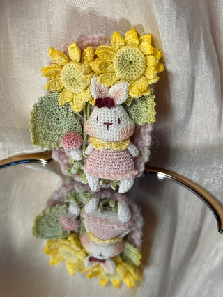 Brooches Micro-Crochet that Blossom on Your Heart —Bloom Where You're Planted - Happy Vanilla Crochet