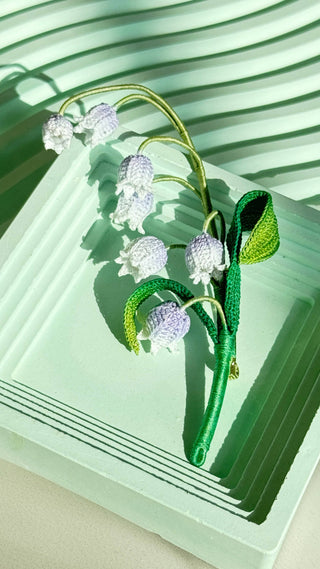 Brooches Micro-Crochet that Blossom on Your Heart —Bloom Where You're Planted - Happy Vanilla Crochet