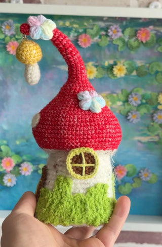 Mushroom House Box