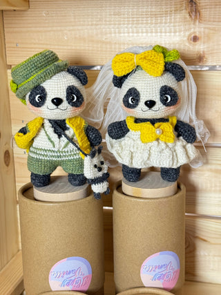 Rencontrez les adorables géants : les pandas au crochet